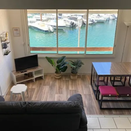 Duplex Facing The Port شقة فرونتينيان