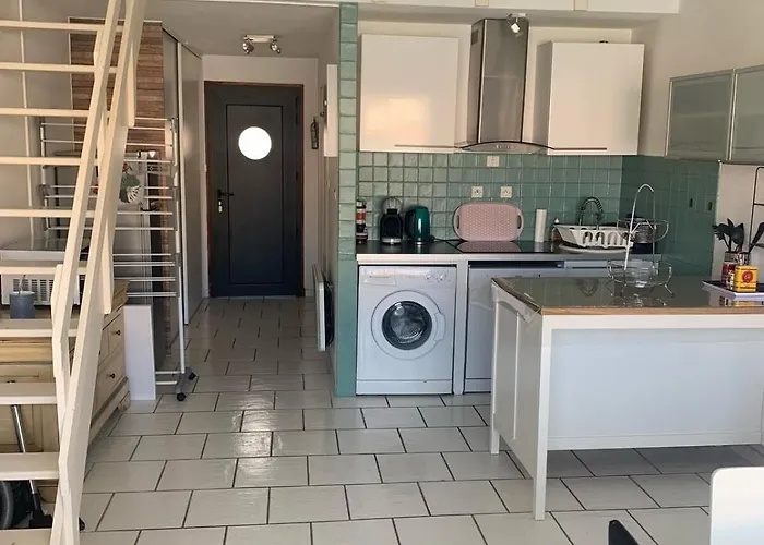 Duplex Facing The Port Apartment Frontignan