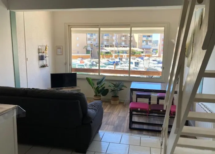 Apartment Duplex Facing The Port